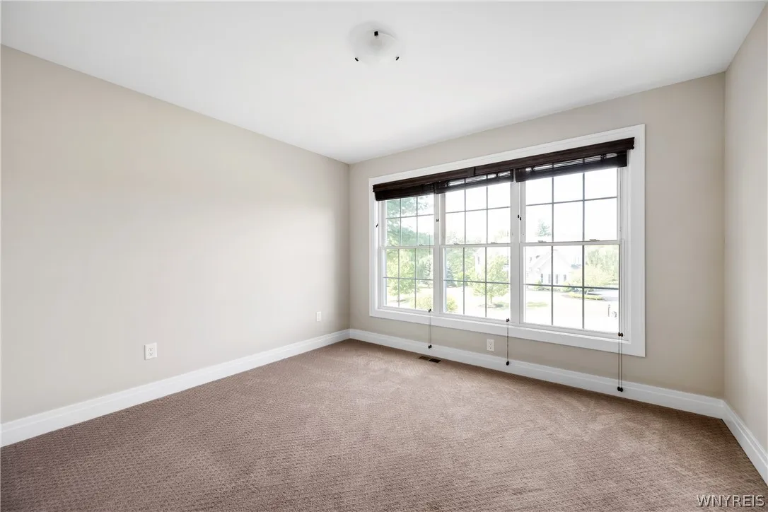 17 Woodthrush Trail, Orchard Park, New York 14127, Orchard Park, New York 14127, 4 Bedrooms Bedrooms, 9 Rooms Rooms,2 BathroomsBathrooms,Residential,Closed,17 Woodthrush Trail, Orchard Park, New York 14127,0,B1555707