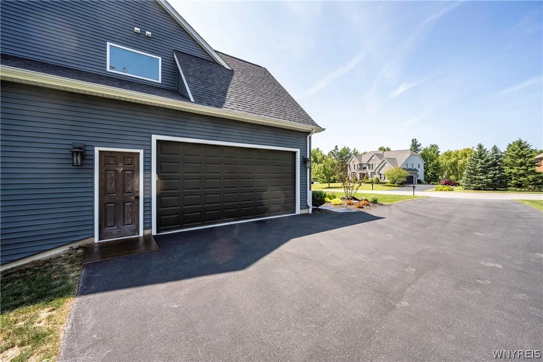 17 Woodthrush Trail, Orchard Park, New York 14127, Orchard Park, New York 14127, 4 Bedrooms Bedrooms, 9 Rooms Rooms,2 BathroomsBathrooms,Residential,Closed,17 Woodthrush Trail, Orchard Park, New York 14127,0,B1555707