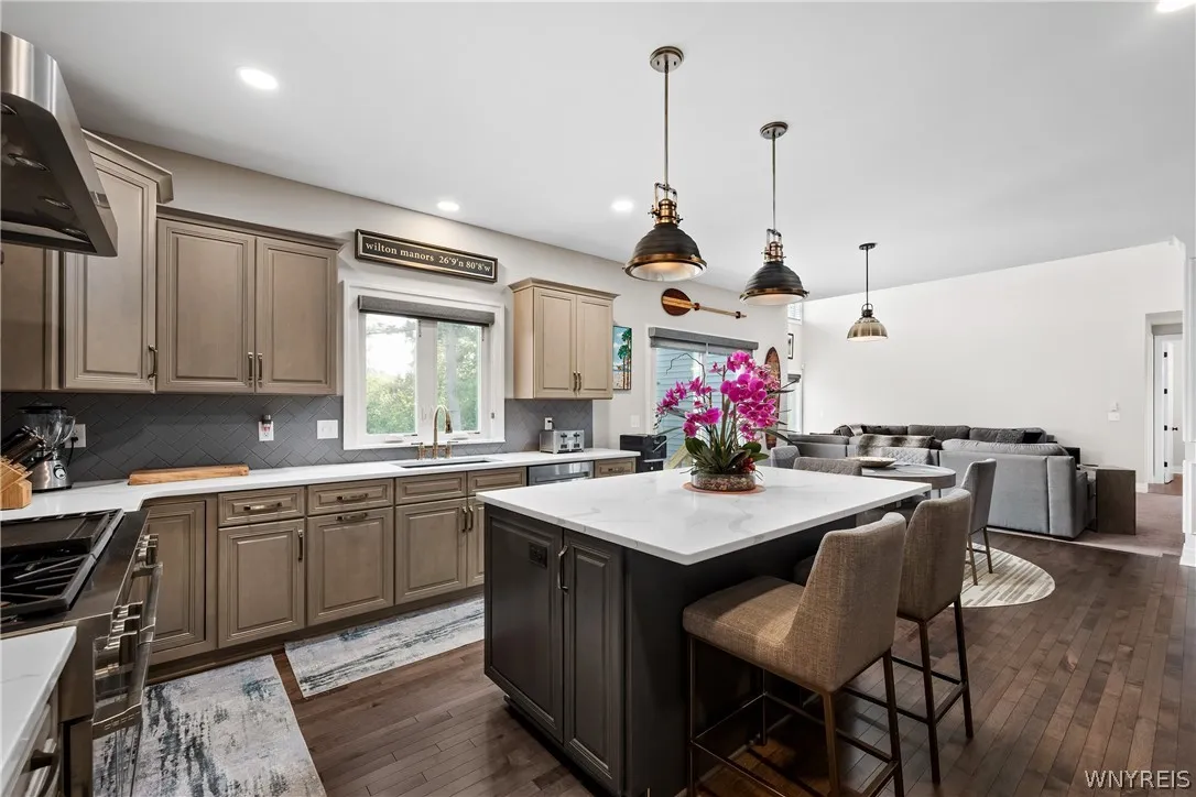 17 Woodthrush Trail, Orchard Park, New York 14127, Orchard Park, New York 14127, 4 Bedrooms Bedrooms, 9 Rooms Rooms,2 BathroomsBathrooms,Residential,Closed,17 Woodthrush Trail, Orchard Park, New York 14127,0,B1555707