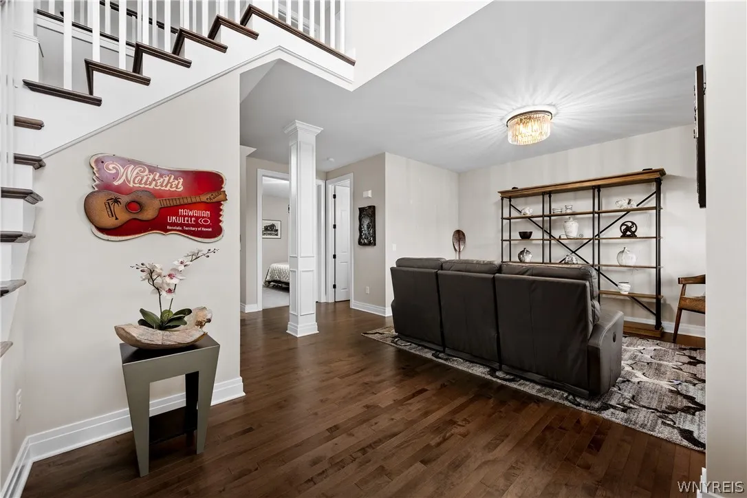 17 Woodthrush Trail, Orchard Park, New York 14127, Orchard Park, New York 14127, 4 Bedrooms Bedrooms, 9 Rooms Rooms,2 BathroomsBathrooms,Residential,Closed,17 Woodthrush Trail, Orchard Park, New York 14127,0,B1555707