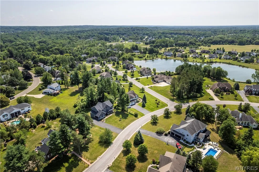 17 Woodthrush Trail, Orchard Park, New York 14127, Orchard Park, New York 14127, 4 Bedrooms Bedrooms, 9 Rooms Rooms,2 BathroomsBathrooms,Residential,Closed,17 Woodthrush Trail, Orchard Park, New York 14127,0,B1555707