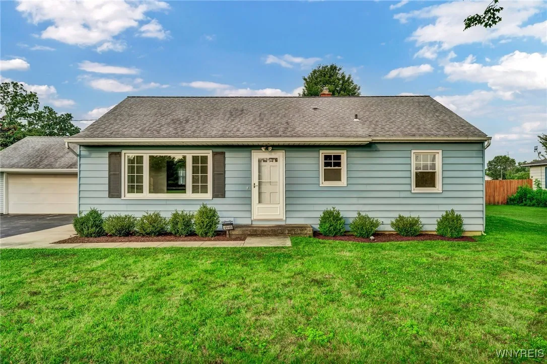 4940 Rogers Road, Hamburg, New York 14075, Hamburg, New York 14075, 3 Bedrooms Bedrooms, 9 Rooms Rooms,1 BathroomBathrooms,Residential,Closed,4940 Rogers Road, Hamburg, New York 14075,0,B1556869