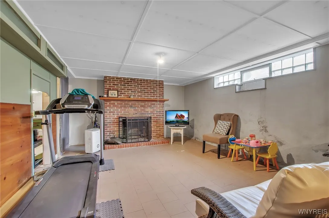 231 Sunset Terrace, Orchard Park, New York 14127, Orchard Park, New York 14127, 3 Bedrooms Bedrooms, 8 Rooms Rooms,1 BathroomBathrooms,Residential,Closed,231 Sunset Terrace, Orchard Park, New York 14127,0,B1557200