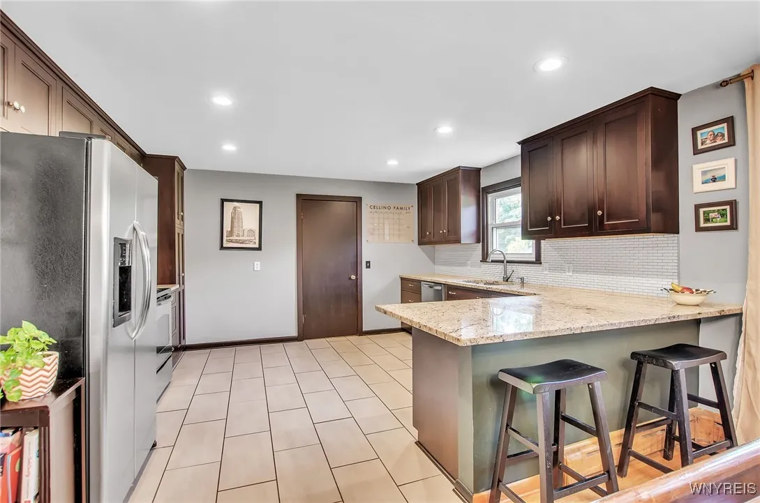 231 Sunset Terrace, Orchard Park, New York 14127, Orchard Park, New York 14127, 3 Bedrooms Bedrooms, 8 Rooms Rooms,1 BathroomBathrooms,Residential,Closed,231 Sunset Terrace, Orchard Park, New York 14127,0,B1557200