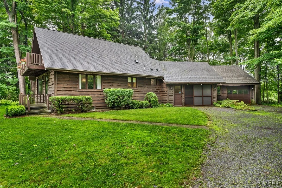 11507 Bonnie Lake Drive, Alden, New York 14004, Alden, New York 14004, 3 Bedrooms Bedrooms, 8 Rooms Rooms,2 BathroomsBathrooms,Residential,Closed,11507 Bonnie Lake Drive, Alden, New York 14004,0,B1557308