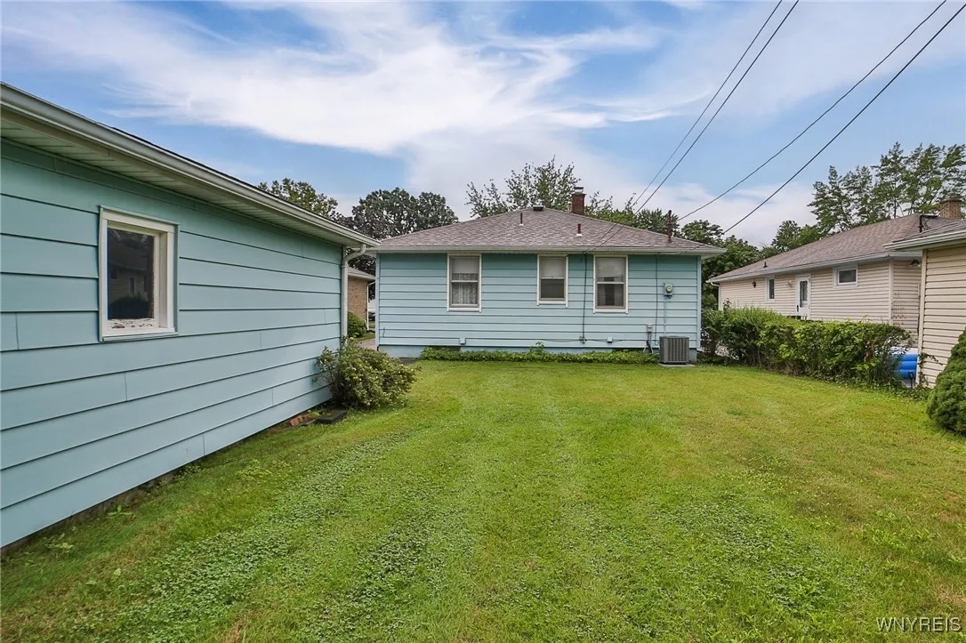 296 Abbington Avenue, Tonawanda-town, New York 142, Tonawanda, New York 14223, 3 Bedrooms Bedrooms, 11 Rooms Rooms,1 BathroomBathrooms,Residential,Closed,296 Abbington Avenue, Tonawanda-town, New York 142,0,B1557460