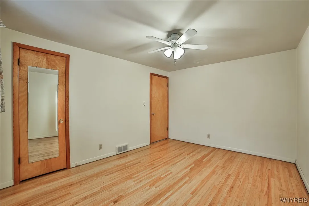 296 Abbington Avenue, Tonawanda-town, New York 142, Tonawanda, New York 14223, 3 Bedrooms Bedrooms, 11 Rooms Rooms,1 BathroomBathrooms,Residential,Closed,296 Abbington Avenue, Tonawanda-town, New York 142,0,B1557460