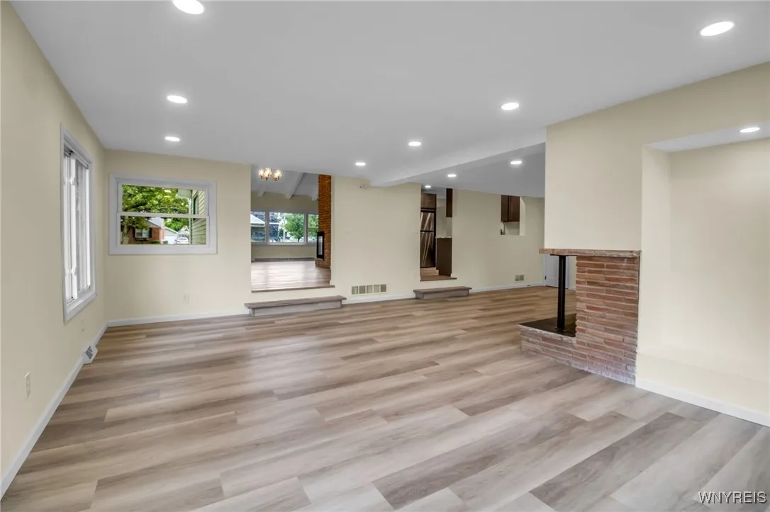 4948 Clifton Parkway, Hamburg, New York 14075, Hamburg, New York 14075, 4 Bedrooms Bedrooms, 7 Rooms Rooms,2 BathroomsBathrooms,Residential,Closed,4948 Clifton Parkway, Hamburg, New York 14075,0,B1557482