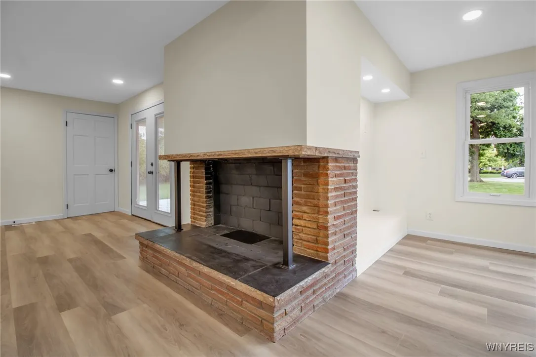 4948 Clifton Parkway, Hamburg, New York 14075, Hamburg, New York 14075, 4 Bedrooms Bedrooms, 7 Rooms Rooms,2 BathroomsBathrooms,Residential,Closed,4948 Clifton Parkway, Hamburg, New York 14075,0,B1557482