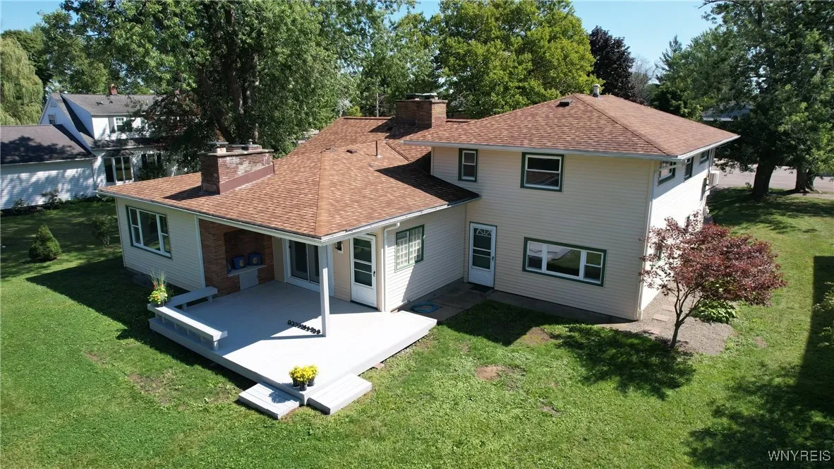 4948 Clifton Parkway, Hamburg, New York 14075, Hamburg, New York 14075, 4 Bedrooms Bedrooms, 7 Rooms Rooms,2 BathroomsBathrooms,Residential,Closed,4948 Clifton Parkway, Hamburg, New York 14075,0,B1557482