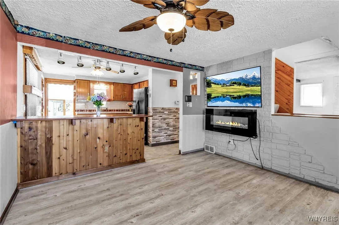 4297 Robin Lane, Hamburg, New York 14075, Hamburg, New York 14075, 4 Bedrooms Bedrooms, 7 Rooms Rooms,1 BathroomBathrooms,Residential,Closed,4297 Robin Lane, Hamburg, New York 14075,0,B1557338