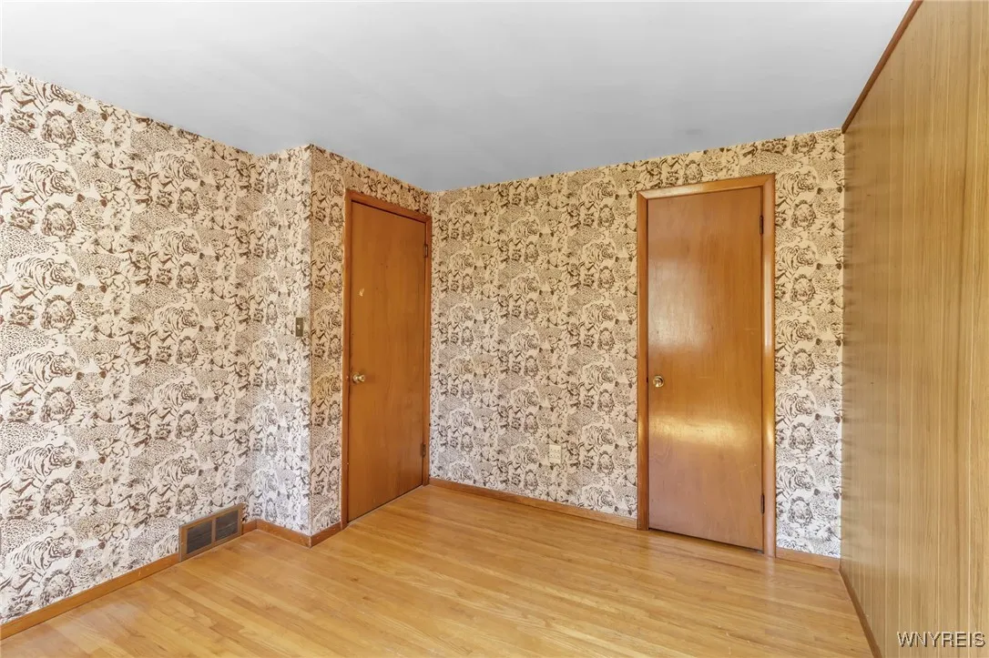 4297 Robin Lane, Hamburg, New York 14075, Hamburg, New York 14075, 4 Bedrooms Bedrooms, 7 Rooms Rooms,1 BathroomBathrooms,Residential,Closed,4297 Robin Lane, Hamburg, New York 14075,0,B1557338