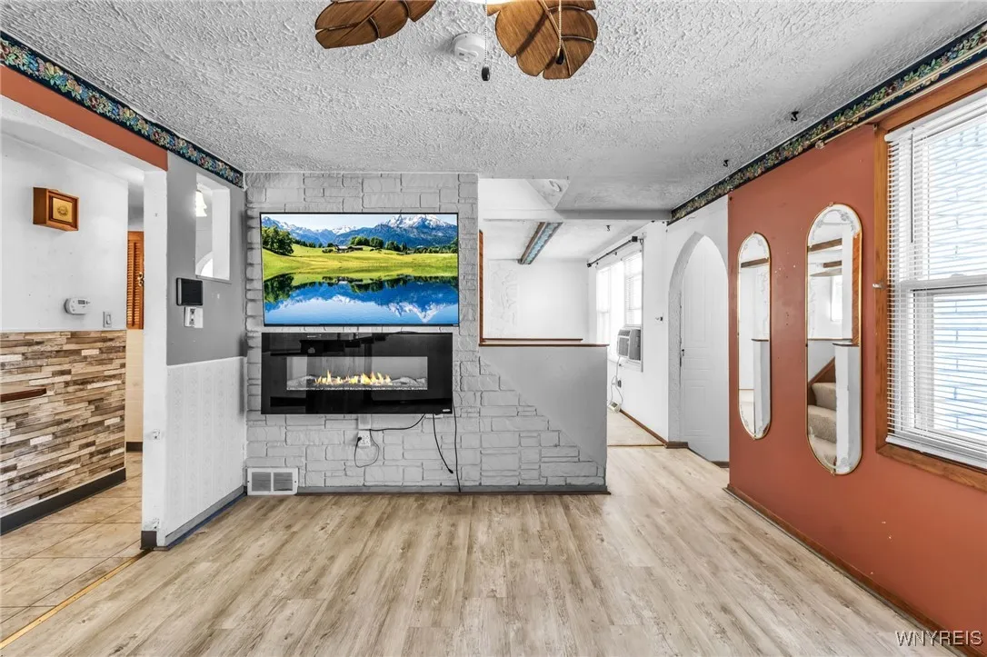 4297 Robin Lane, Hamburg, New York 14075, Hamburg, New York 14075, 4 Bedrooms Bedrooms, 7 Rooms Rooms,1 BathroomBathrooms,Residential,Closed,4297 Robin Lane, Hamburg, New York 14075,0,B1557338