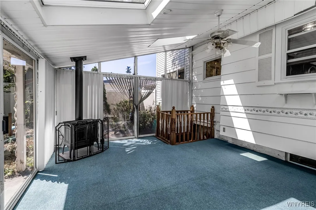 4297 Robin Lane, Hamburg, New York 14075, Hamburg, New York 14075, 4 Bedrooms Bedrooms, 7 Rooms Rooms,1 BathroomBathrooms,Residential,Closed,4297 Robin Lane, Hamburg, New York 14075,0,B1557338