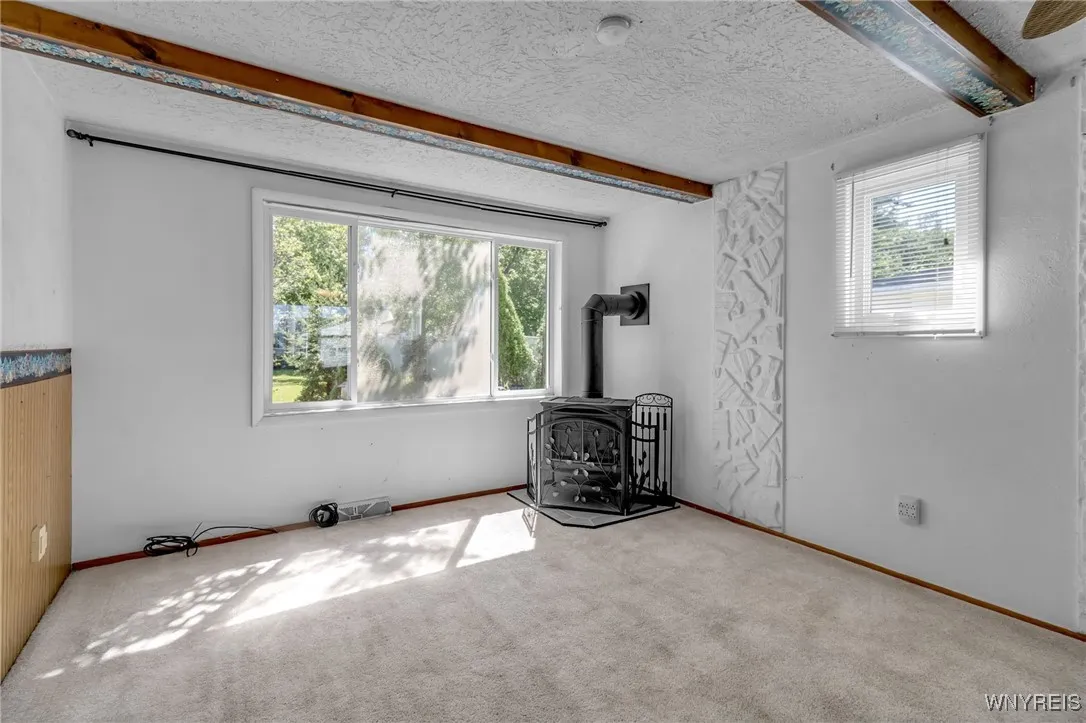 4297 Robin Lane, Hamburg, New York 14075, Hamburg, New York 14075, 4 Bedrooms Bedrooms, 7 Rooms Rooms,1 BathroomBathrooms,Residential,Closed,4297 Robin Lane, Hamburg, New York 14075,0,B1557338