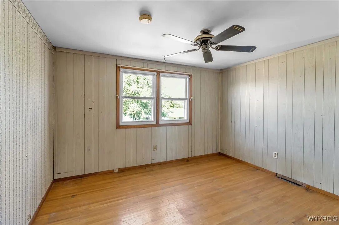 4297 Robin Lane, Hamburg, New York 14075, Hamburg, New York 14075, 4 Bedrooms Bedrooms, 7 Rooms Rooms,1 BathroomBathrooms,Residential,Closed,4297 Robin Lane, Hamburg, New York 14075,0,B1557338
