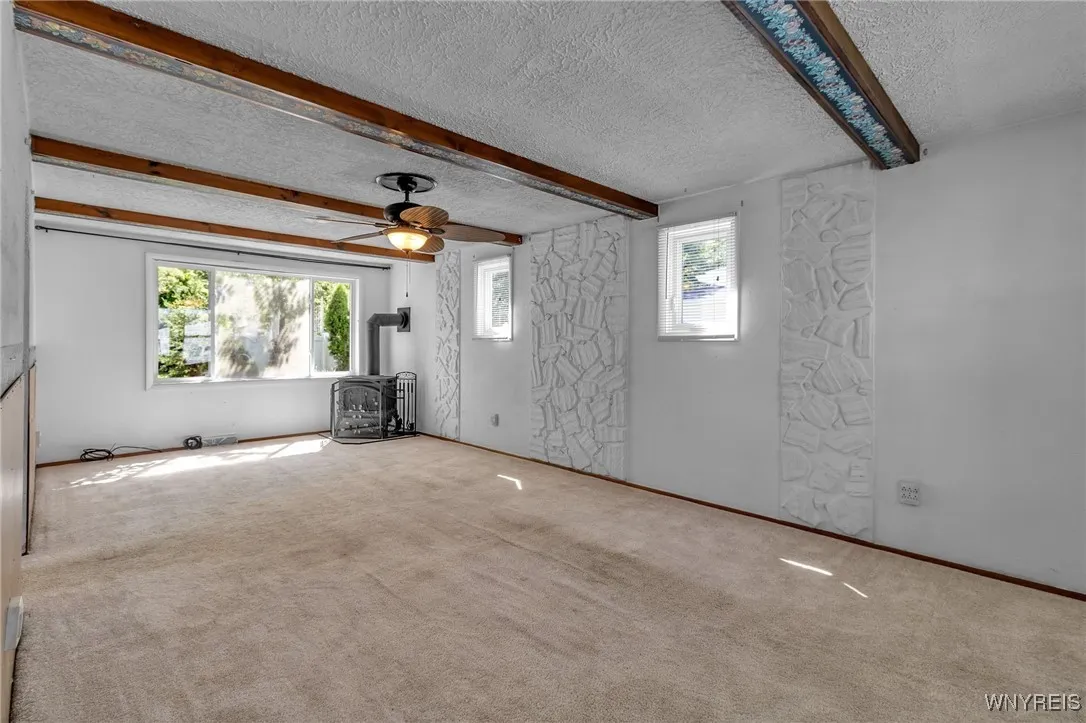 4297 Robin Lane, Hamburg, New York 14075, Hamburg, New York 14075, 4 Bedrooms Bedrooms, 7 Rooms Rooms,1 BathroomBathrooms,Residential,Closed,4297 Robin Lane, Hamburg, New York 14075,0,B1557338