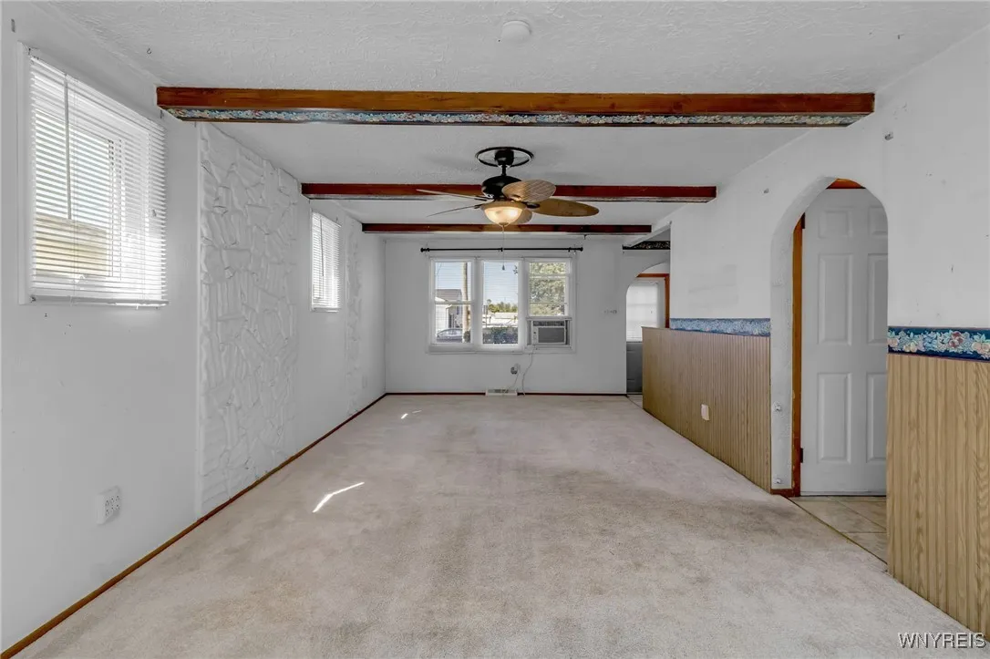 4297 Robin Lane, Hamburg, New York 14075, Hamburg, New York 14075, 4 Bedrooms Bedrooms, 7 Rooms Rooms,1 BathroomBathrooms,Residential,Closed,4297 Robin Lane, Hamburg, New York 14075,0,B1557338