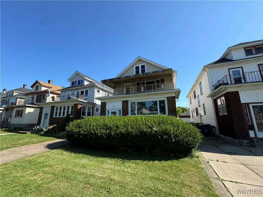 56 Shoreham Lower Parkway 1, Buffalo, New York 142, Buffalo, New York 14216, 3 Bedrooms Bedrooms, 7 Rooms Rooms,1 BathroomBathrooms,Residential Lease,Closed,56 Shoreham Lower Parkway 1, Buffalo, New York 142,0,B1557824