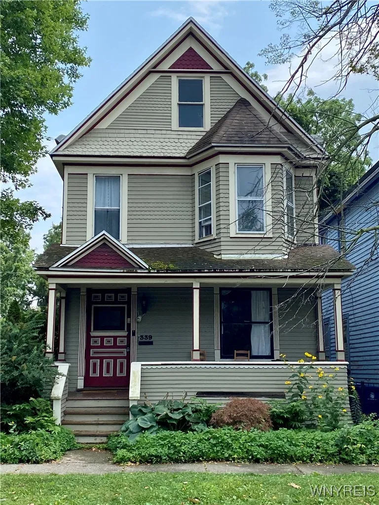 339 Virginia Street 2, Buffalo, New York 14201, Buffalo, New York 14201, 2 Bedrooms Bedrooms, 5 Rooms Rooms,1 BathroomBathrooms,Residential Lease,Closed,339 Virginia Street 2, Buffalo, New York 14201,0,B1557885