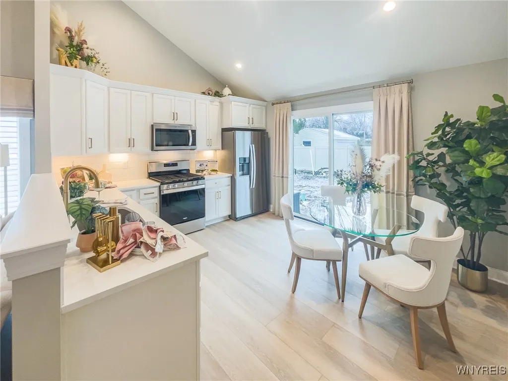 37 C Stonham Place North 6c, Amherst, New York 142, Amherst, New York 14221, 3 Bedrooms Bedrooms, 6 Rooms Rooms,2 BathroomsBathrooms,Residential,Closed,37 C Stonham Place North 6c, Amherst, New York 142,0,B1557745