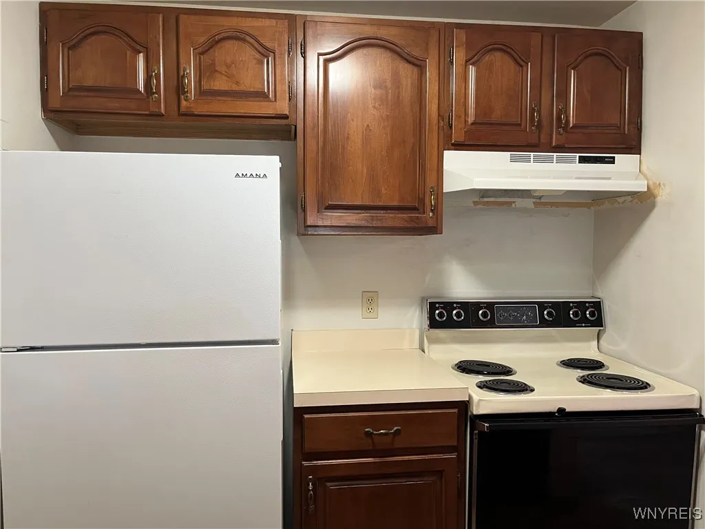 270 Buffalo Road 10, Aurora, New York 14052, Aurora, New York 14052, 2 Bedrooms Bedrooms, 6 Rooms Rooms,2 BathroomsBathrooms,Residential,Closed,270 Buffalo Road 10, Aurora, New York 14052,0,B1558064
