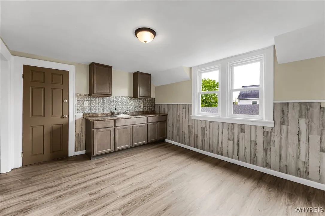 845 Prospect Avenue, Buffalo, New York 14213, Buffalo, New York 14213, 7 Bedrooms Bedrooms, ,3 BathroomsBathrooms,Residential,Closed,845 Prospect Avenue, Buffalo, New York 14213,0,B1558243