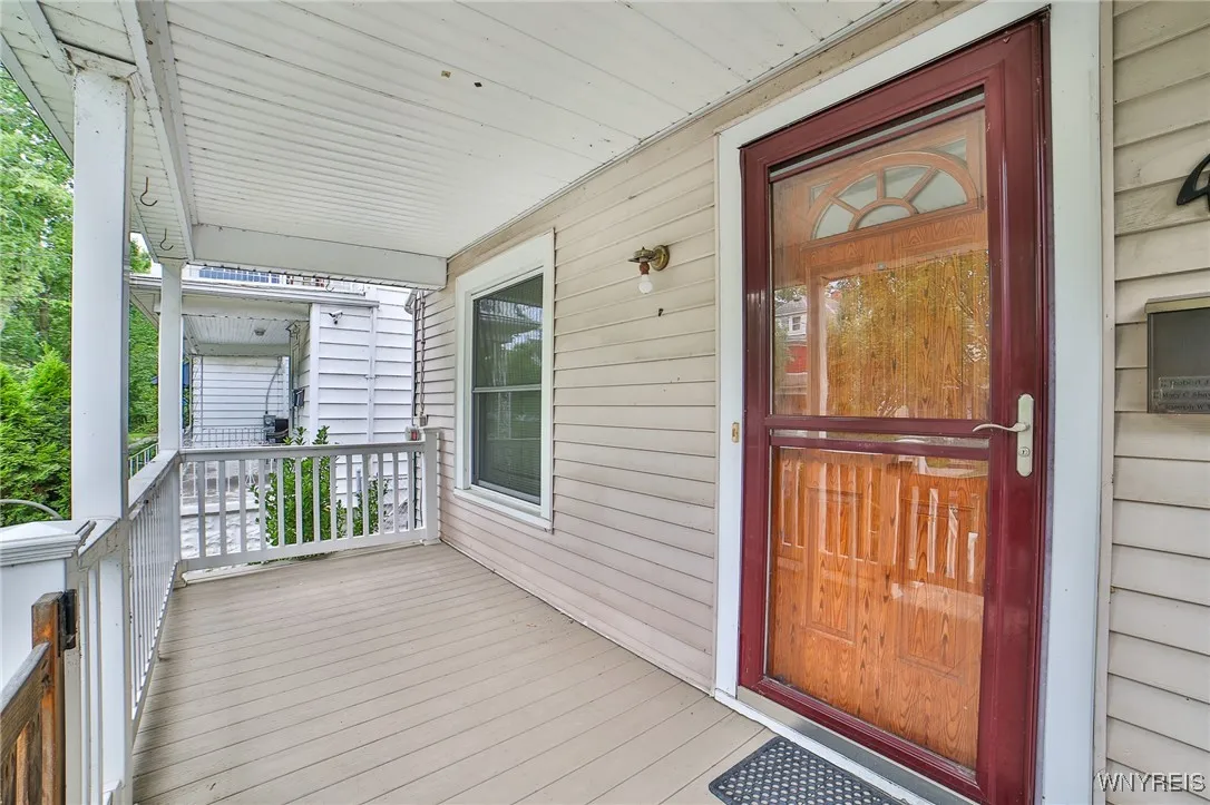 41 Prairie Avenue, Buffalo, New York 14207, Buffalo, New York 14207, 4 Bedrooms Bedrooms, 7 Rooms Rooms,1 BathroomBathrooms,Residential,Closed,41 Prairie Avenue, Buffalo, New York 14207,0,B1558050