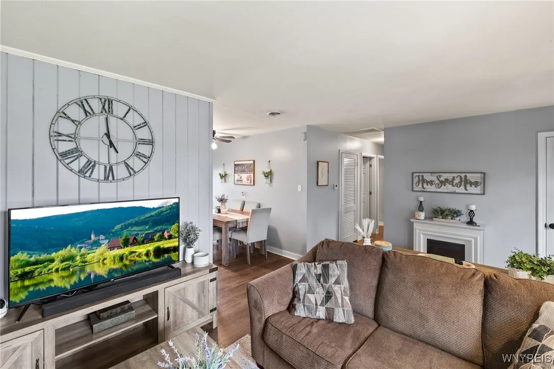 16 Carol Lane, Grand Island, New York 14072, Grand Island, New York 14072, 3 Bedrooms Bedrooms, 7 Rooms Rooms,1 BathroomBathrooms,Residential,Closed,16 Carol Lane, Grand Island, New York 14072,0,B1558096