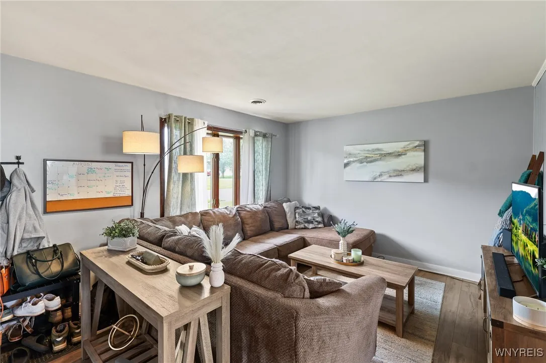 16 Carol Lane, Grand Island, New York 14072, Grand Island, New York 14072, 3 Bedrooms Bedrooms, 7 Rooms Rooms,1 BathroomBathrooms,Residential,Closed,16 Carol Lane, Grand Island, New York 14072,0,B1558096