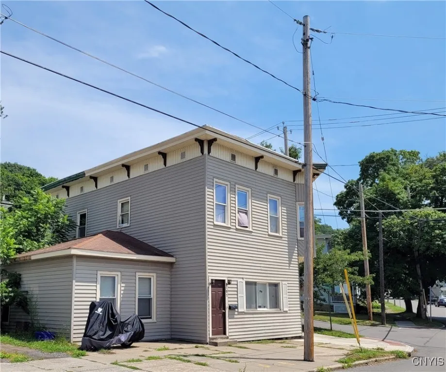 100 Loomis Street, Little Falls-city, New York 133, Little Falls City, New York 13365, 6 Bedroom Bedrooms, ,2 BathroomBathrooms,Residential,For Sale,100 Loomis Street, Little Falls-city, New York 133,0,S1558513
