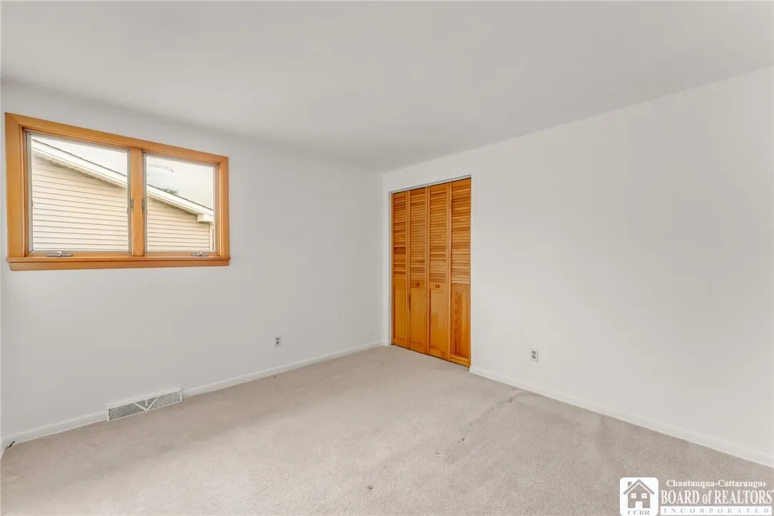 136 Oakview Drive, Tonawanda-town, New York 14150, Tonawanda, New York 14150, 3 Bedrooms Bedrooms, 6 Rooms Rooms,1 BathroomBathrooms,Residential,Closed,136 Oakview Drive, Tonawanda-town, New York 14150,0,R1558193