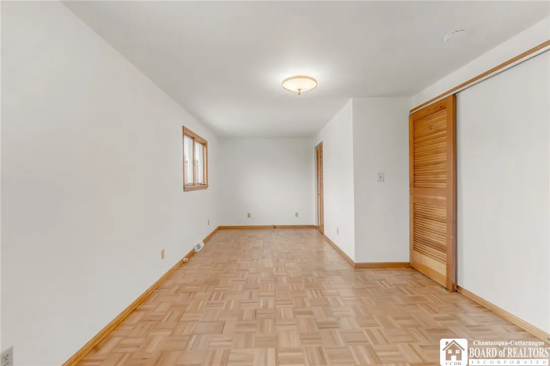 136 Oakview Drive, Tonawanda-town, New York 14150, Tonawanda, New York 14150, 3 Bedrooms Bedrooms, 6 Rooms Rooms,1 BathroomBathrooms,Residential,Closed,136 Oakview Drive, Tonawanda-town, New York 14150,0,R1558193
