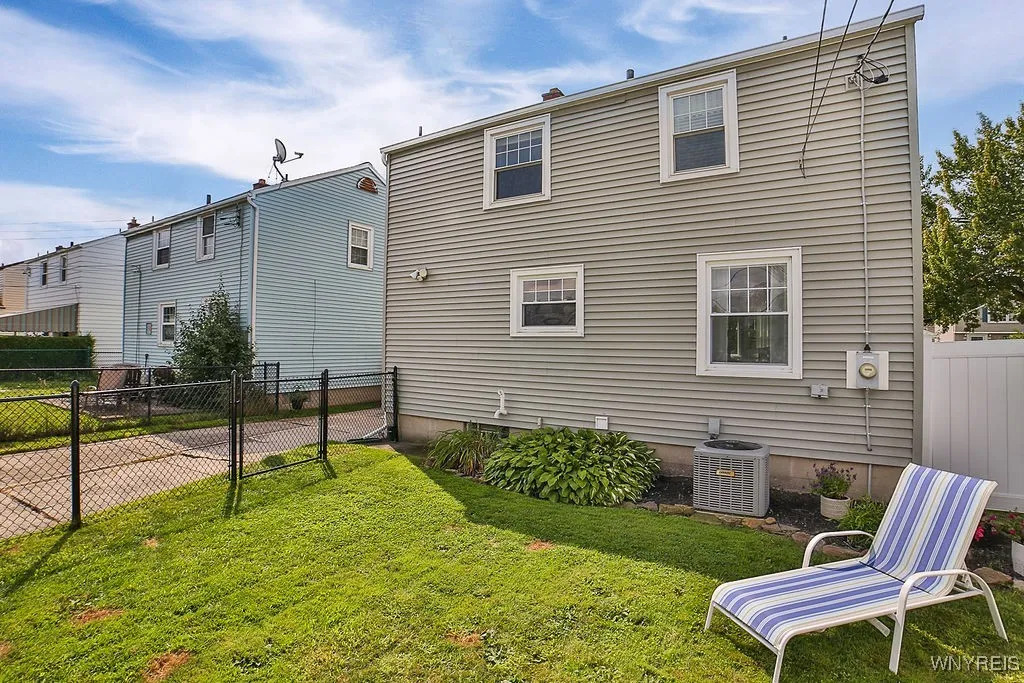 162 Fancher Avenue, Tonawanda-town, New York 14223, Tonawanda, New York 14223, 3 Bedrooms Bedrooms, 6 Rooms Rooms,1 BathroomBathrooms,Residential,Closed,162 Fancher Avenue, Tonawanda-town, New York 14223,0,B1558517