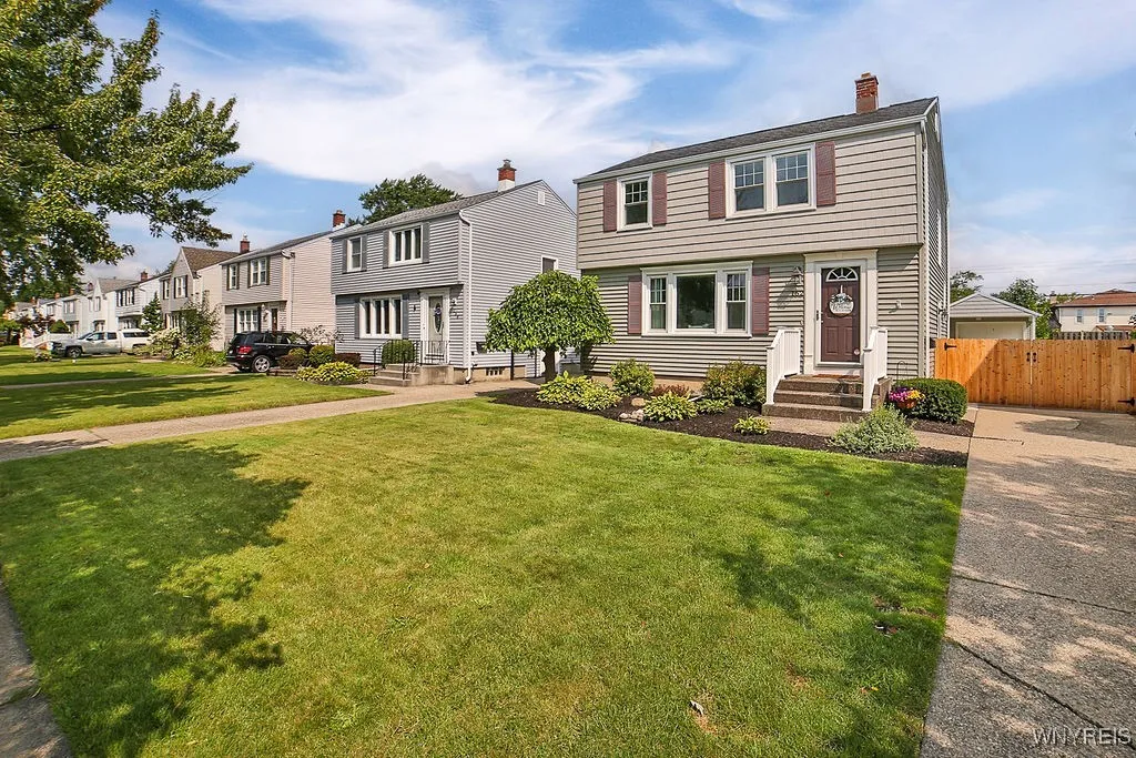 162 Fancher Avenue, Tonawanda-town, New York 14223, Tonawanda, New York 14223, 3 Bedrooms Bedrooms, 6 Rooms Rooms,1 BathroomBathrooms,Residential,Closed,162 Fancher Avenue, Tonawanda-town, New York 14223,0,B1558517