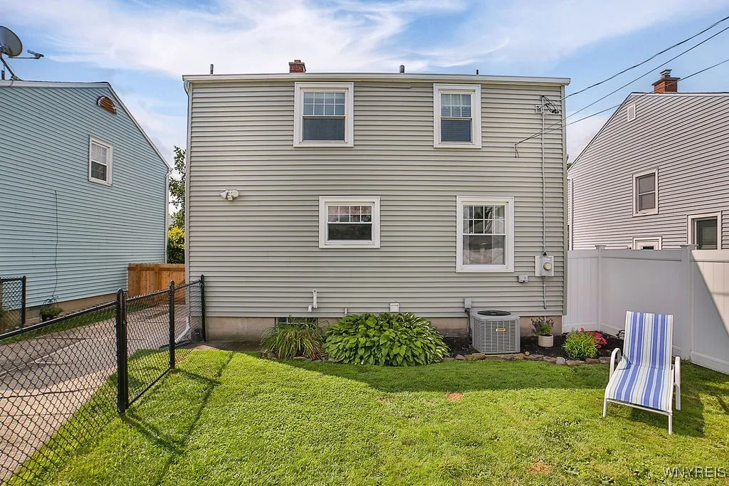 162 Fancher Avenue, Tonawanda-town, New York 14223, Tonawanda, New York 14223, 3 Bedrooms Bedrooms, 6 Rooms Rooms,1 BathroomBathrooms,Residential,Closed,162 Fancher Avenue, Tonawanda-town, New York 14223,0,B1558517