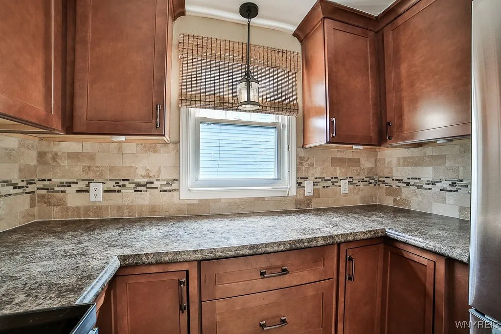 162 Fancher Avenue, Tonawanda-town, New York 14223, Tonawanda, New York 14223, 3 Bedrooms Bedrooms, 6 Rooms Rooms,1 BathroomBathrooms,Residential,Closed,162 Fancher Avenue, Tonawanda-town, New York 14223,0,B1558517