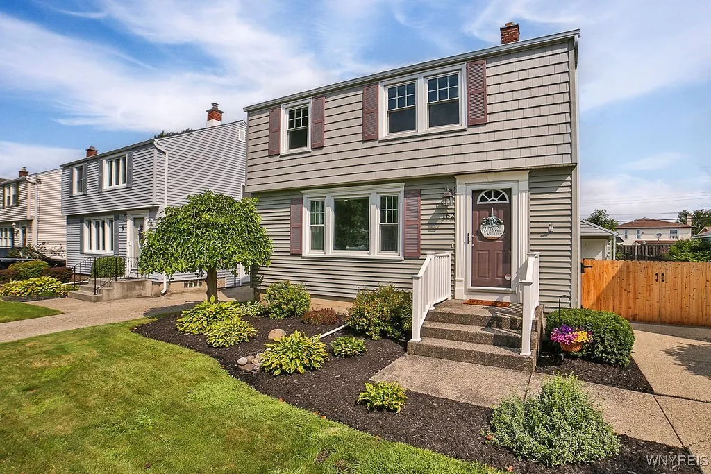 162 Fancher Avenue, Tonawanda-town, New York 14223, Tonawanda, New York 14223, 3 Bedrooms Bedrooms, 6 Rooms Rooms,1 BathroomBathrooms,Residential,Closed,162 Fancher Avenue, Tonawanda-town, New York 14223,0,B1558517