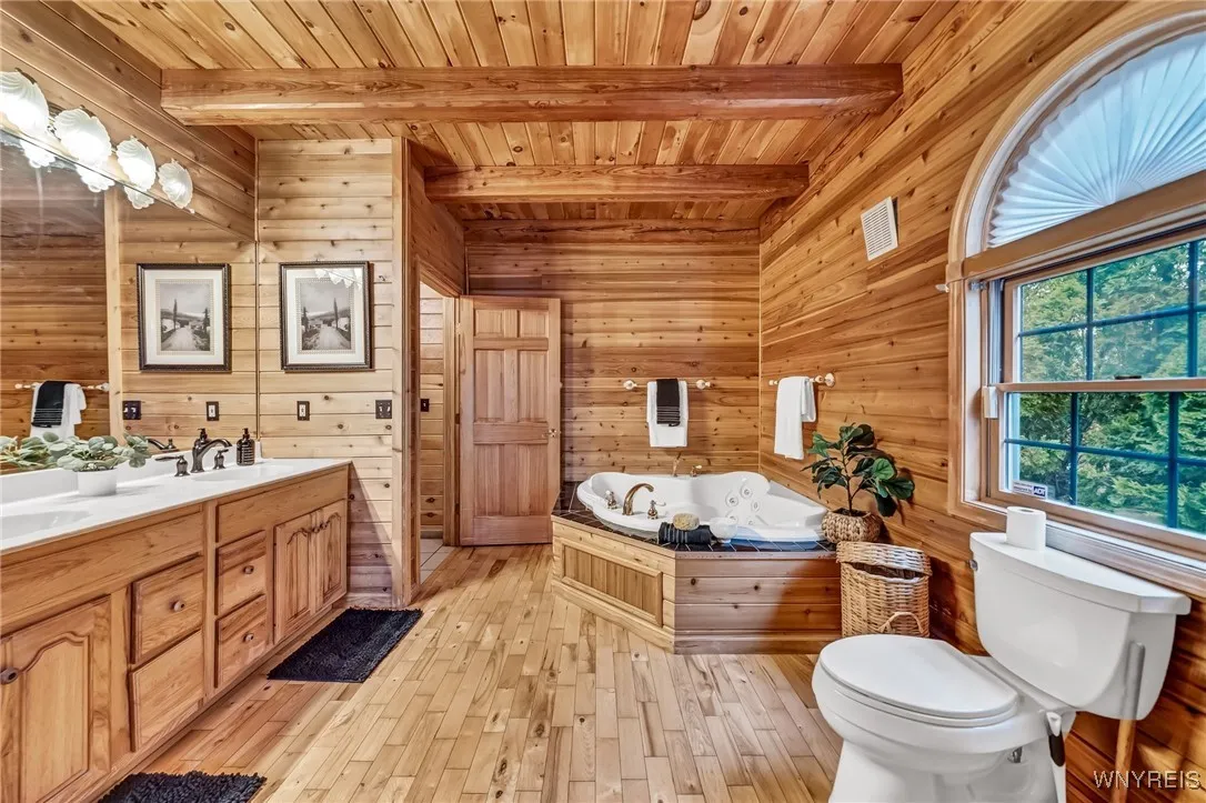 2330 Beachwood Drive, Hamburg, New York 14085, Hamburg, New York 14085, 3 Bedrooms Bedrooms, 7 Rooms Rooms,2 BathroomsBathrooms,Residential,Closed,2330 Beachwood Drive, Hamburg, New York 14085,0,B1557983