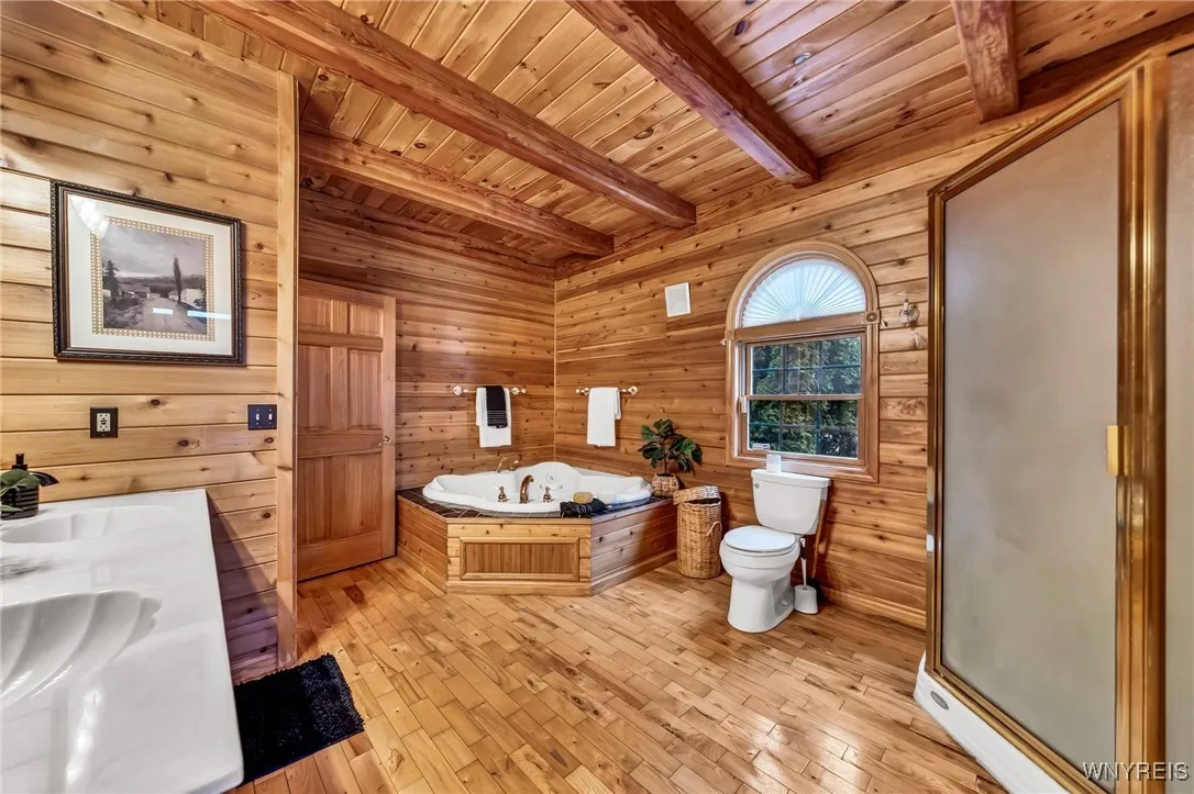 2330 Beachwood Drive, Hamburg, New York 14085, Hamburg, New York 14085, 3 Bedrooms Bedrooms, 7 Rooms Rooms,2 BathroomsBathrooms,Residential,Closed,2330 Beachwood Drive, Hamburg, New York 14085,0,B1557983