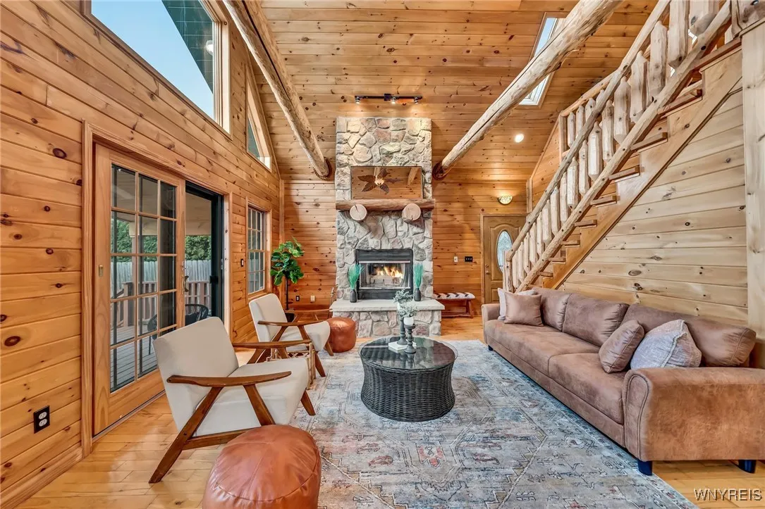 2330 Beachwood Drive, Hamburg, New York 14085, Hamburg, New York 14085, 3 Bedrooms Bedrooms, 7 Rooms Rooms,2 BathroomsBathrooms,Residential,Closed,2330 Beachwood Drive, Hamburg, New York 14085,0,B1557983