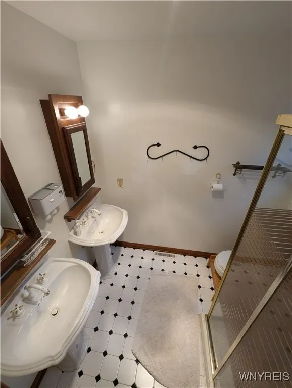 75 Main Street, West Seneca, New York 14224, West Seneca, New York 14224, 3 Bedrooms Bedrooms, 8 Rooms Rooms,2 BathroomsBathrooms,Residential,Closed,75 Main Street, West Seneca, New York 14224,0,B1558465