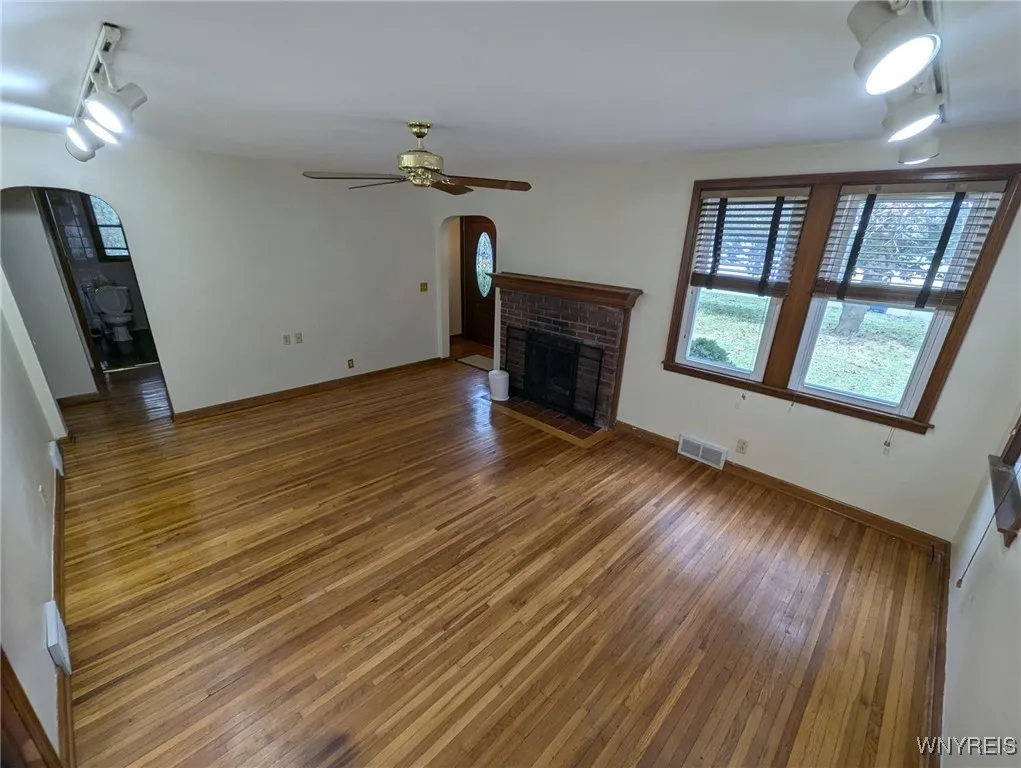 75 Main Street, West Seneca, New York 14224, West Seneca, New York 14224, 3 Bedrooms Bedrooms, 8 Rooms Rooms,2 BathroomsBathrooms,Residential,Closed,75 Main Street, West Seneca, New York 14224,0,B1558465