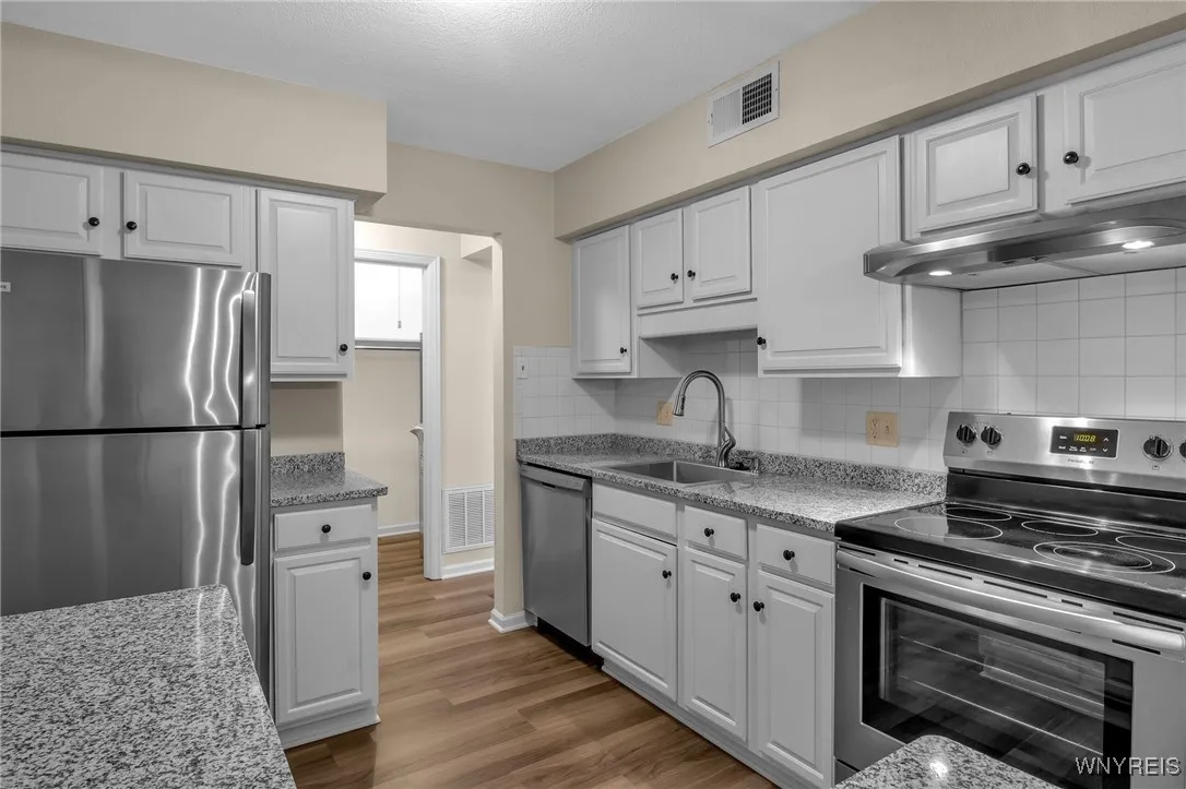 Pretty updated Kitchen with granite counters...