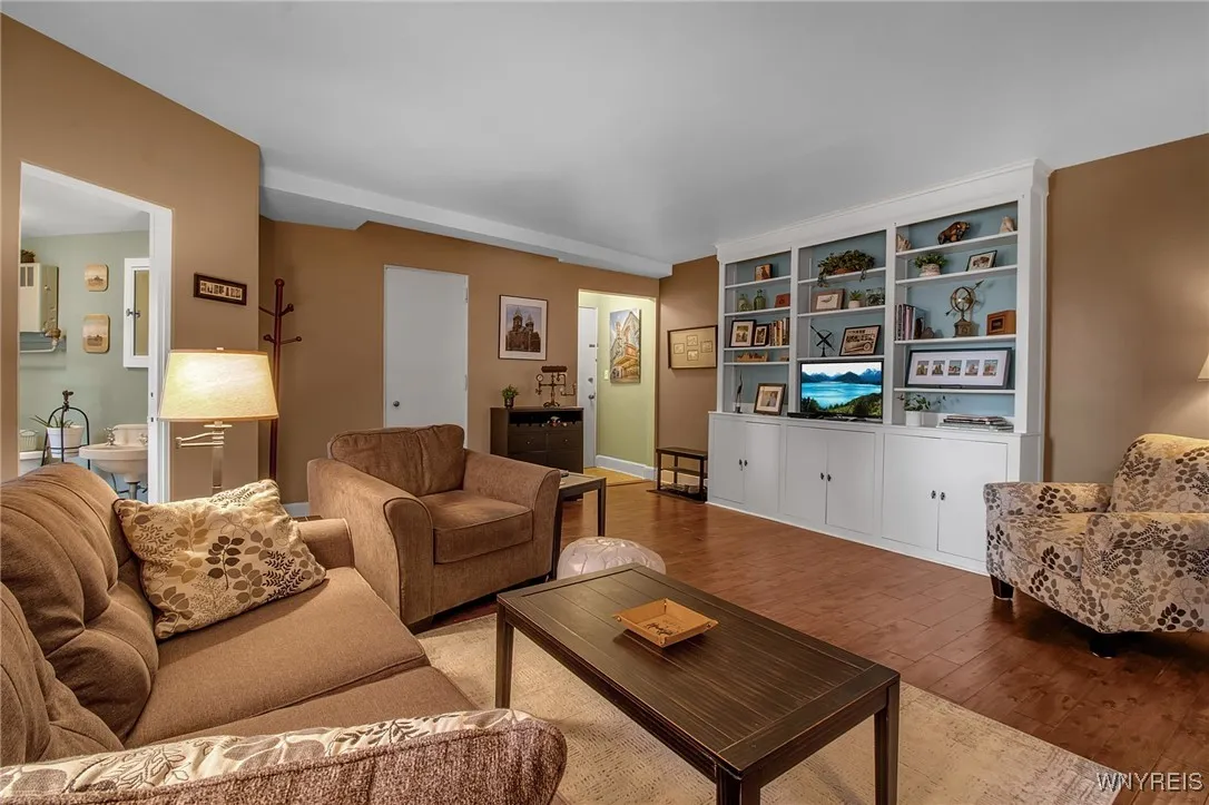 800 West Ferry Street 3aa, Buffalo, New York 14222, Buffalo, New York 14222, 1 Bedroom Bedrooms, 4 Rooms Rooms,1 BathroomBathrooms,Residential,Closed,800 West Ferry Street 3aa, Buffalo, New York 14222,0,B1559188