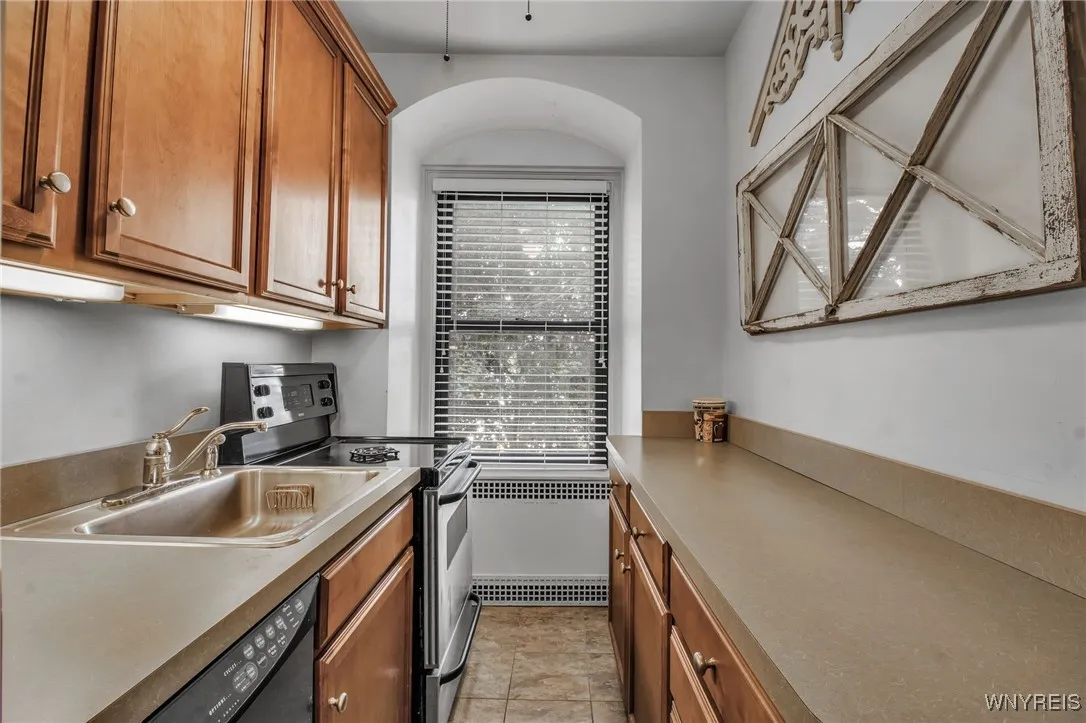 800 West Ferry Street 3aa, Buffalo, New York 14222, Buffalo, New York 14222, 1 Bedroom Bedrooms, 4 Rooms Rooms,1 BathroomBathrooms,Residential,Closed,800 West Ferry Street 3aa, Buffalo, New York 14222,0,B1559188