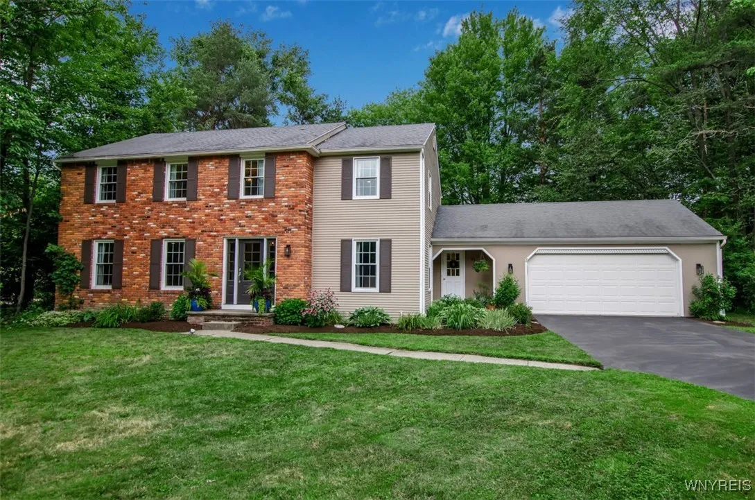 63 Tanglewood Drive West, Orchard Park, New York 1, Orchard Park, New York 14127, 4 Bedrooms Bedrooms, 13 Rooms Rooms,2 BathroomsBathrooms,Residential,Closed,63 Tanglewood Drive West, Orchard Park, New York 1,0,B1559397