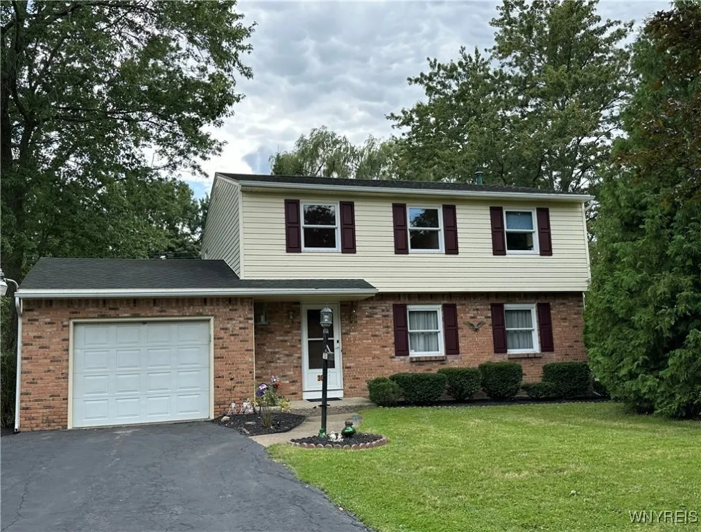 30 Puritan Place, Orchard Park, New York 14127, Orchard Park, New York 14127, 4 Bedrooms Bedrooms, 7 Rooms Rooms,1 BathroomBathrooms,Residential,Closed,30 Puritan Place, Orchard Park, New York 14127,0,B1560078