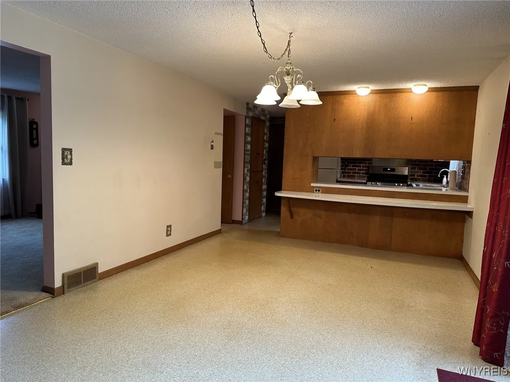 30 Puritan Place, Orchard Park, New York 14127, Orchard Park, New York 14127, 4 Bedrooms Bedrooms, 7 Rooms Rooms,1 BathroomBathrooms,Residential,Closed,30 Puritan Place, Orchard Park, New York 14127,0,B1560078