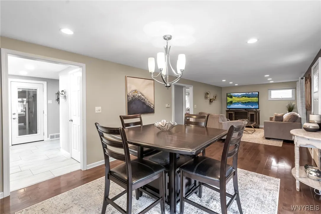 867 Parkhurst Boulevard, Tonawanda-town, New York, Tonawanda, New York 14150, 3 Bedrooms Bedrooms, 7 Rooms Rooms,2 BathroomsBathrooms,Residential,Closed,867 Parkhurst Boulevard, Tonawanda-town, New York ,0,B1559812
